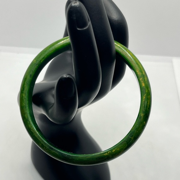 Vintage 1960’s Spinach Green marbled Bakelite Bangle Bracelet